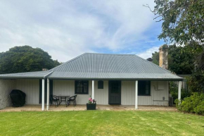 Ulva Cottage - Historical BnB